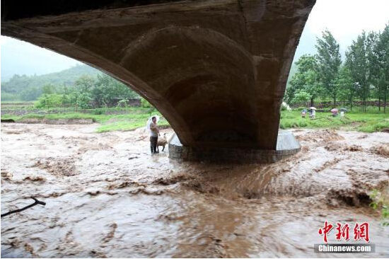 暴雨致河南安陽3水庫同時泄洪 滯洪區數萬群眾轉移