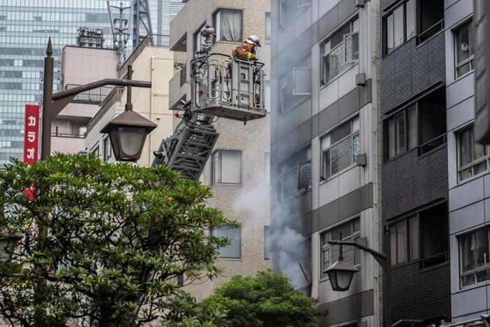 東京市中心一建筑發生爆炸